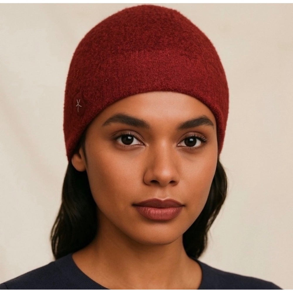 Barefoot Dreams CozyChic Lite Confetti Beanie Crimson Rosewood One Size‎